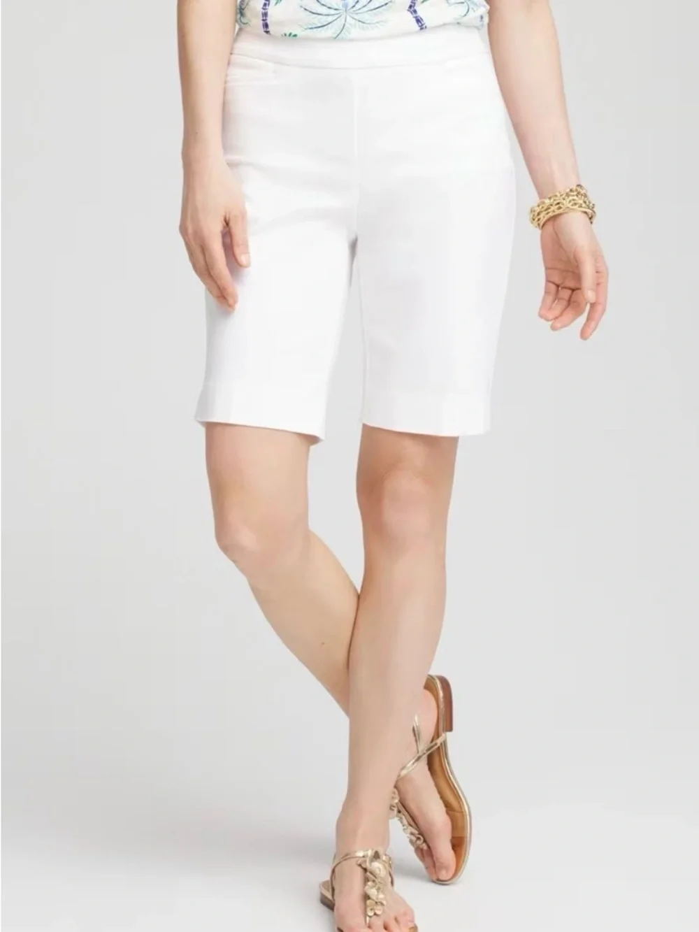 NWT Chico's White Slim Stretch Pull On Bermuda Shorts Size 1.5 (10)
